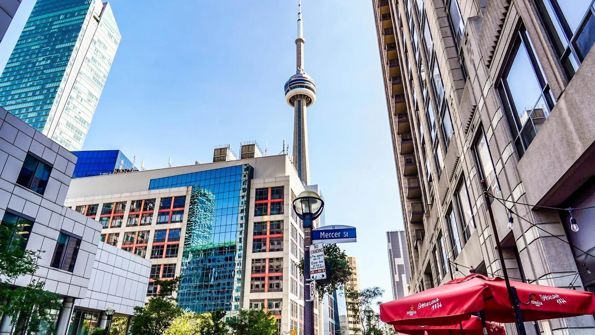 RHD Luxury Condos-Downtown, CN Tower, Metro Toronto Convention Centre, Rogers Centre, Free Parking 0*,