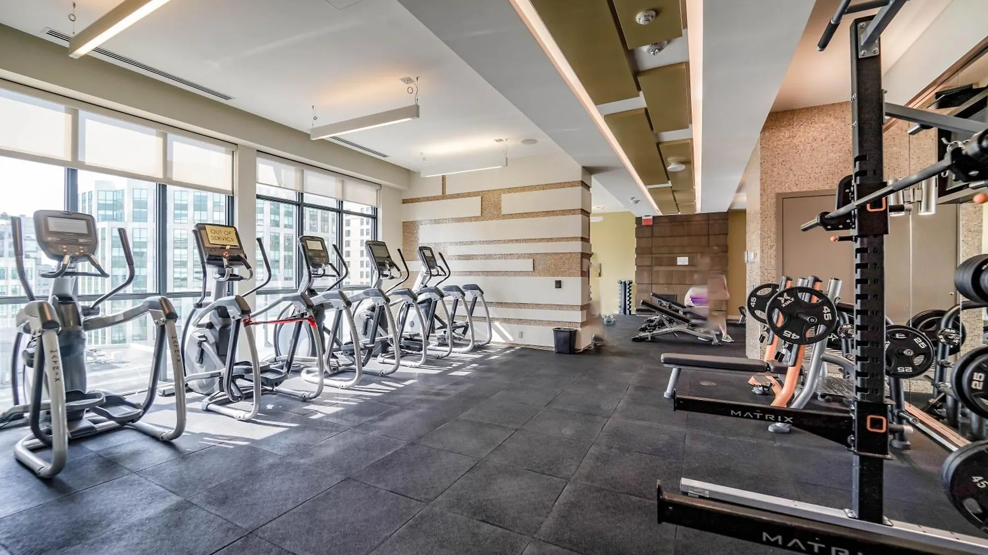 Apartment RHD Luxury Condos-Downtown, CN Tower, Metro Toronto Convention Centre, Rogers Centre, Free Parking