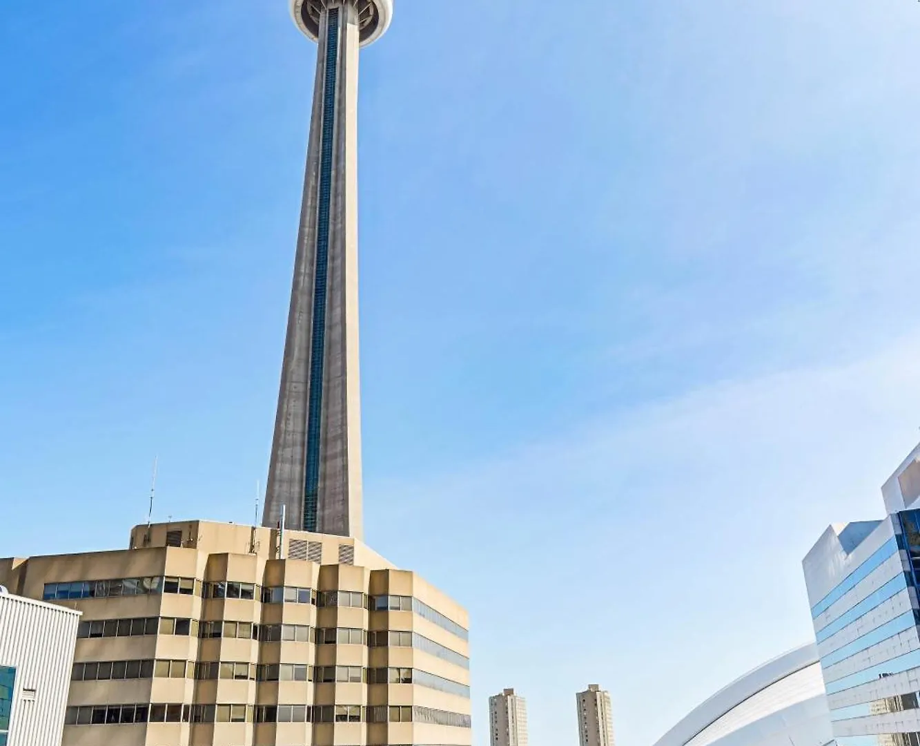 RHD Luxury Condos-Downtown, CN Tower, Metro Toronto Convention Centre, Rogers Centre, Free Parking